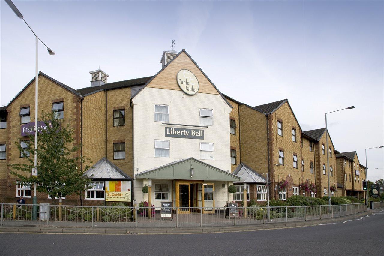 Premier Inn London Romford Exterior foto