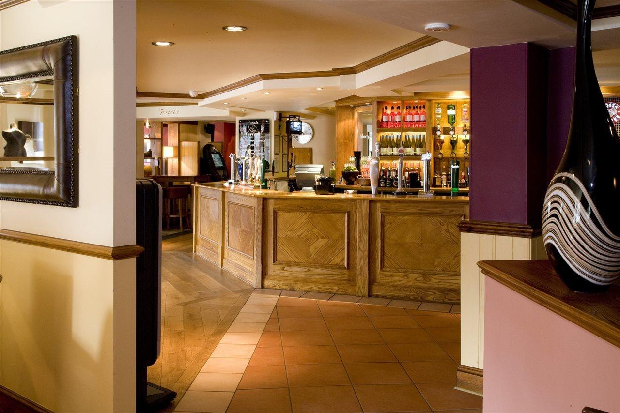 Premier Inn London Romford Exterior foto